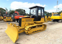 Bulldozer sur chenilles d'occasion CAT D4 10T avec moteur puissant et système hydraulique fiable, idéal pour le défrichement et le nivellement des terrains
