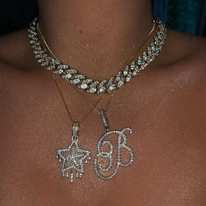 Collana con Ciondolo Iniziale Cursivo 26 Lettere Micro Pavé Zirconia Cubica 5A Gioielli con Nome in Alfabeto - Product Image 3