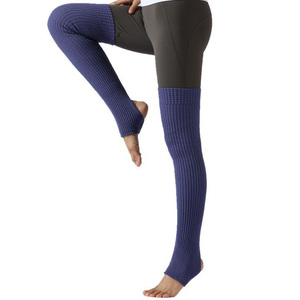 En gros, Chaussettes de yoga longues au-dessus du genou sans orteils pour femmes, et Jambières tricotées hautes jusqu'à la cuisse pour la danse, le yoga et le ballet - Product Image 4