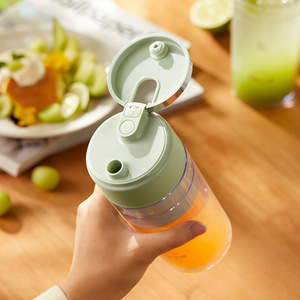 Licuadora portátil Bear de 300 ml, trituradora de hielo eléctrica para uso en exteriores - Product Image 4