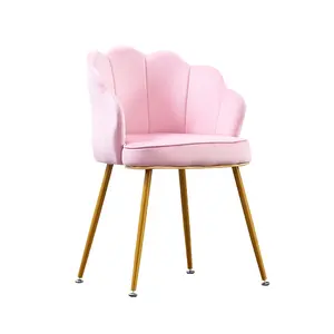 Silla de comedor de terciopelo directamente de fábrica de China, silla de comedor con brazo de terciopelo de Color, pierna de Metal, silla de ocio moderna, almohada con correa