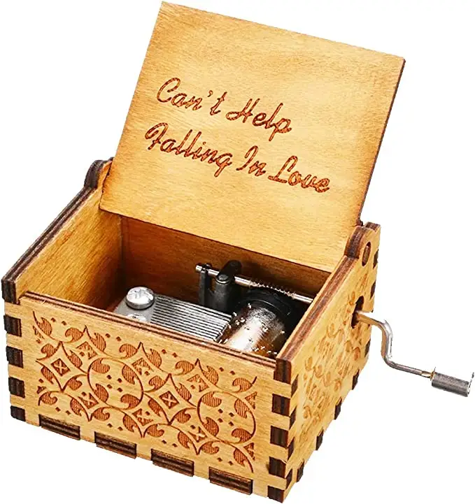 Falling In Love Hand Crank Music Box para el amante o novio Regalos del día de San Valentín Caja de música de madera