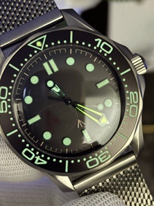 Nouvelle Série 2026 : <span class=keywords><strong>Montre</strong></span> <span class=keywords><strong>de</strong></span> Plongée Seahorse avec Effet Lumineux Nocturne 600m pour Montres et Montres Mécaniques Homme - Product Image 3