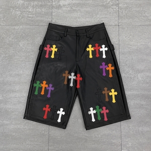 Pantaloncini in <span class=keywords><strong>Pelle</strong></span> da Uomo Personalizzati di Guangzhou Shangshang, Lunghezza Sotto il Ginocchio, con Patch Ricamate e Borchie - Product Image 4