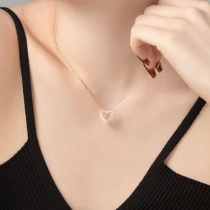Collares con Colgante de Circonita Cúbica 5A en Forma de Corazón, Chapados en Oro de 18K y Rodio sobre Plata S925, de Dylam Dainty, los Mejores Regalos para el Día de San Valentín 2024 - Product Image 6