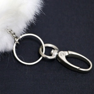 Belle <span class=keywords><strong>Laine</strong></span> fourrure boule <span class=keywords><strong>porte</strong></span>-clés <span class=keywords><strong>porte</strong></span>-clés en métal oem personnalisé cadeau pop élégant en peluche <span class=keywords><strong>pompon</strong></span> <span class=keywords><strong>porte</strong></span>-clés - Product Image 4