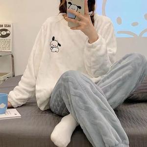 Pijama de lana coral para mujer de otoño e invierno, gran oferta, traje grueso de lana Red Star para mujer, franela para primavera y otoño - Product Image 6