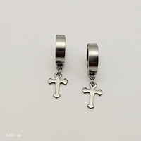 Clips d'oreille élégants anti-décoloration en forme de croix hexagramme, sans perçage, pour hommes, design créatif, boucles d'oreilles en acier inoxydable, bijoux d'oreille, vente en gros