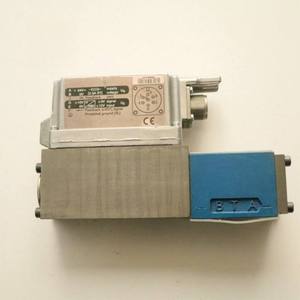 ระบบควบคุมทิศทางไฮดรอลิกแบบสัดส่วน 4WRPEH10E1-80SJ-3X/M/24A1 4WRPEH6C3B40L-2X/G24K0/A1M - Product Image 1