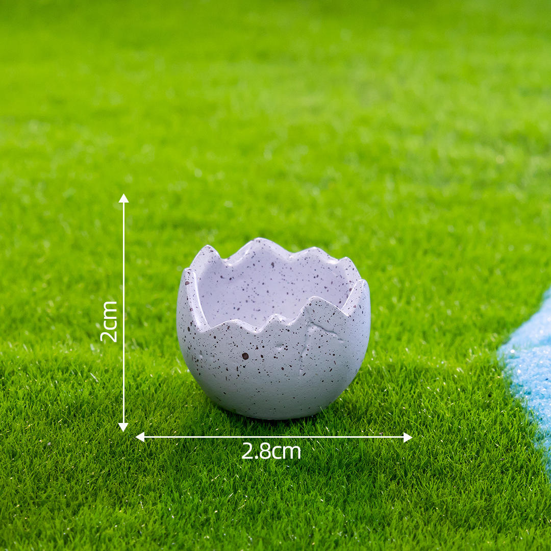 Big eggshell number six. - Bottom