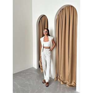 Chaleco Gabardina para Mujer con Detalles de Encaje, Tallas Grandes, Bordado Exterior, Botones con Logotipo Decorativos, Tejido de Piel, Relleno de Algodón - Product Image 5