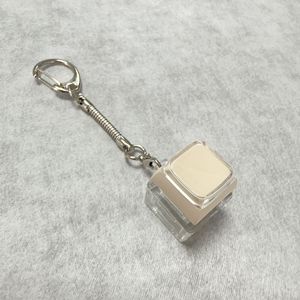 Porte-clés de clavier personnalisé à double couche en plastique ABS, imprimé UV, motif dessin animé, pour cadeau d'affaires - Product Image 3