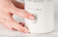 Groothandel Mini Multifunctionele Sapcentrifuge Beker Draagbare USB Huishoudelijke Sapcentrifuge voor Groenten en Fruit