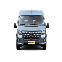 Foton Tuano 4x4 MPV Minibus Van Diesel Neuf Direction à Gauche Transmission Manuelle Pneus R16 Moteur Turbo 9 Places avec Caméra