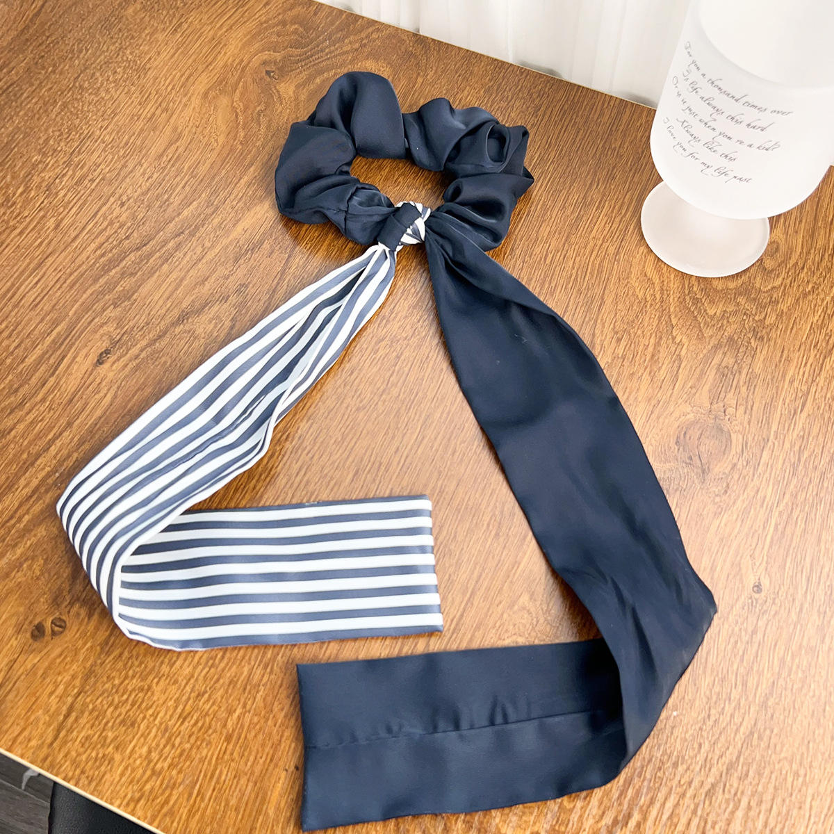 Ruban long bleu marine