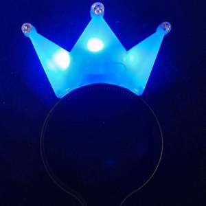 Diadema con Corona Luminosa LED con Logotipo Personalizado de Fábrica OEM - Accesorio Luminoso para Promociones, Eventos y Fiestas - Product Image 4