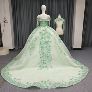 ชุดราตรีงานเลี้ยงทรงบอลกาวน์สีเขียววินเทจ ANY178 แขนยาว แต่งดอกไม้ปักลาย ประดับลูกปัด ลูกไม้ คริสตัล เอวทรงธรรมชาติ - Product Image 4