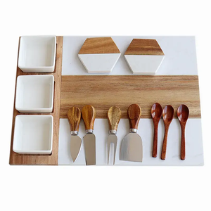 Ensemble de planches à charcuterie en marbre et bois d'acacia, 13 pièces, planche à fromage pour la cuisine avec 3 bols, 3 cuillères, 4 ustensiles pour hacher - Product Image 3