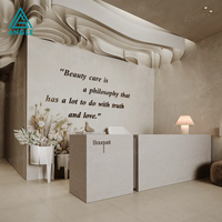 Meuble de présentation moderne pour salon de manucure avec éclairage LED, design intérieur de salon de beauté et spa, décoration de salon
