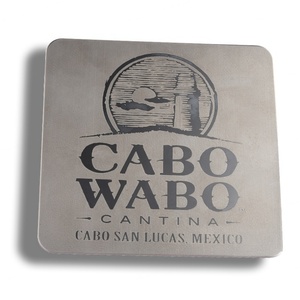 แผ่นรองแก้วโลหะสแตนเลสทรงสี่เหลี่ยมหรูหรา ไม่แตกหัก พร้อมโลโก้สั่งทำได้ สำหรับชาและกาแฟ - Product Image 2