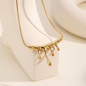 Collar de Tubo con Colgantes Múltiples Irregulares, Joyería Minimalista Hipoalergénica al por Mayor - Product Image 3