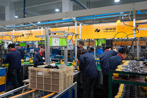 Llave <span class=keywords><strong>de</strong></span> <span class=keywords><strong>Impacto</strong></span> Eléctrica <span class=keywords><strong>de</strong></span> Alta Resistencia <span class=keywords><strong>de</strong></span> 3000NM, 21V, Batería <span class=keywords><strong>de</strong></span> Litio <span class=keywords><strong>de</strong></span> Alta Potencia, <span class=keywords><strong>Pistola</strong></span> <span class=keywords><strong>de</strong></span> Gas Especial para Camiones, para Reparaciones <span class=keywords><strong>de</strong></span> Alto Torque y Bricolaje - Product Image 5