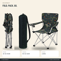 Chaises de camping pliables en gros avec porte-gobelet latéral et logo et motif personnalisés pour les voyages en plein air et les excursions tout-terrain