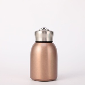 Mini Termo Moderno de Acero Inoxidable 304, Diseño Elegante y Compacto, Ideal para Viajes de Negocios, Regalo para Chicas - Product Image 4