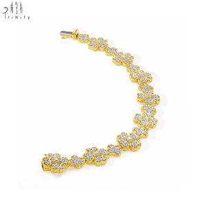 Bracelet en or pur 18 carats avec diamant naturel véritable, design classique trèfle à quatre feuilles, bijoux vintage de luxe haut de gamme, 1 carat, pour cadeau - Product Image 3