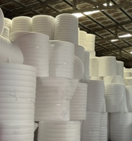 Rouleau de mousse Epe de coton perlé haute densité blanche pour couche d'emballage de meubles et sous-couche de sol prix bon marché