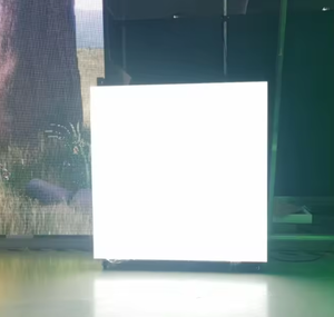 จอแสดงผล LED ขนาด 2 ม. x 1.5 ม. P3.91 สีเต็มรูปแบบ สำหรับติดตั้งภายในอาคาร ความละเอียด 1920x1080 มาตรฐาน IP65 สำหรับใช้โฆษณา - Product Image 1