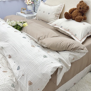 Set di Biancheria da Letto in Fibra di Poliestere 100%, Set Copripiumino, Set Lenzuola, Set Quattro Pezzi, Set Multiplo di Pezzi - Product Image 2