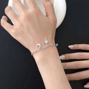 Pulsera Dylam Dainty con Estrella de Ocho Puntas y Luna, Cadena Ajustable, Circonita Cúbica Brillante, Pulseras Delicadas para Mujer - Product Image 6