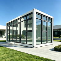 Bâtiment de bureau préfabriqué de luxe moderne en conteneurs, avec murs en verre modulaires et panneaux sandwich en acier, maison respirante