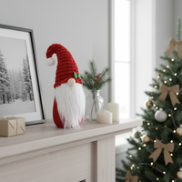 Gnome de Noël écologique en peluche avec chapeau en velours côtelé, décorations de Noël en forme de baies de houx, poupée en peluche