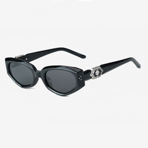 Kacamata Hitam Wanita Korea Versi TR90 Serbaguna Polarisasi Diamond Cat-eye, Stylish, Anti UV, Transparan - Product Image 4