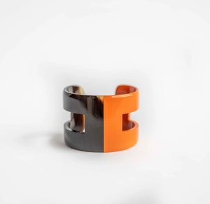 Bracelet artisanal vietnamien en corne de buffle naturelle polie, bijoux artisanat Minh Giang - Product Image 1