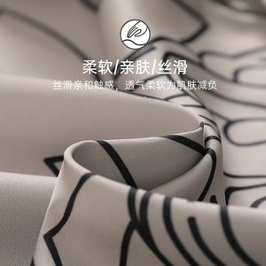 <span class=keywords><strong>Pyjama</strong></span> d'été pour hommes en soie de glace à manches courtes Impression de lettres Mode chemise à revers Mode <span class=keywords><strong>pyjama</strong></span> confortable Home Wear <span class=keywords><strong>Pyjama</strong></span> 3 pièces - Product Image 3