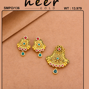 Ensemble de pendentif en or antique avec boucles d'oreilles, bijoux ethniques traditionnels, pierres rouges et vertes, ensemble de mariage de créateur - Product Image 2