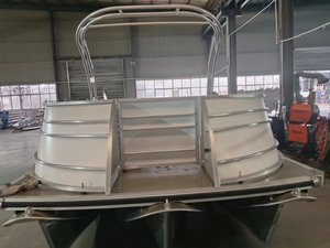 Bateau à ponton en aluminium de luxe pour sports nautiques de 8,2 m (27 pieds) à vendre - Product Image 2