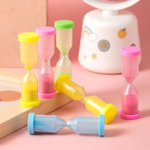 Mini reloj de arena para niños, temporizador de plástico, decoración de escritorio, juguete unisex de 4 a 6 años - Product Image 4
