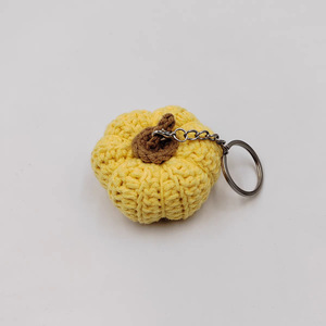 Porte-clés en forme de <span class=keywords><strong>citrouille</strong></span> en crochet fait main coloré, breloques en laine tricotée en forme de <span class=keywords><strong>citrouille</strong></span> pour la décoration d'Halloween, accessoires de sac, cadeaux de fête - Product Image 5