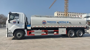 Camión <span class=keywords><strong>Cisterna</strong></span> Usado Isuzu Giga de 16~20t, Tanque de Acero Inoxidable de Grado Alimenticio, Aleación de Aluminio, para Transporte de Líquidos como <span class=keywords><strong>Vino</strong></span>, Jugo, Leche, Agua, Aceite - Product Image 3