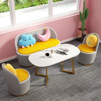 Combinaison de table et chaise de célébrité cabine de couleur claire occidentale de Hambourg siège de canapé café restaurant table et chaise en bois