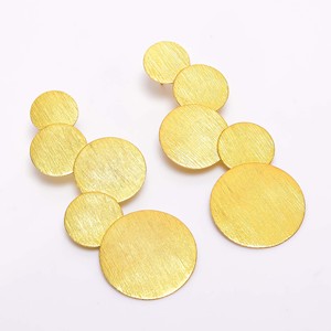 Boucles d'oreilles en laiton plaqué or jaune 14 carats et plaqué rhodium noir 2.5 microns pour filles bijoux en laiton faits à la main en gros - Product Image 2