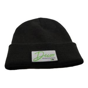Bán Buôn Đồng Bằng Dệt Kim <span class=keywords><strong>Beanie</strong></span> <span class=keywords><strong>Hat</strong></span> Với Tùy Chỉnh Dệt Vá Chất Lượng Cao Ấm Áp Acrylic Dệt Kim Beanies Skull Mũ - Product Image 3