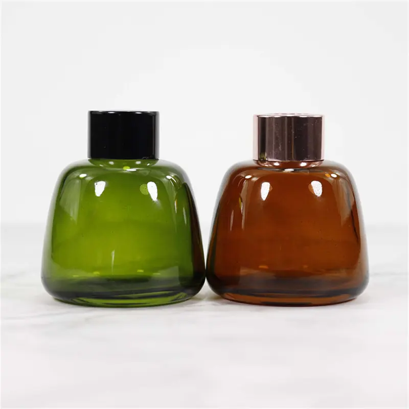 Custom Luxury 100ml 150ml 200ml Aroma Diffuser Bottle Empty Green Glass Reed Diffuser Bottle