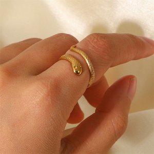 Anillo Abierto de Acero Inoxidable Estilo Vintage con Forma de Serpiente y Circonita para Mujer, Anillo de Oro de Acero Inoxidable de Alta Calidad - Product Image 3