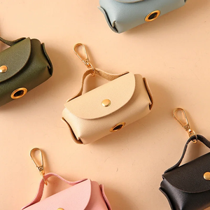 New Arrival Custom Luxury Simple Cotton Puppy <b>Poop</b> <b>Bag</b> <b>Holder</b> Keychain <b>Dog</b> Potty Dispenser PU Leather Waterproof Eco-Friendly - Product Image 5