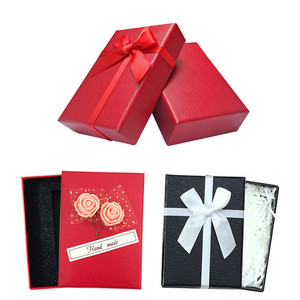 Boîte cadeau parfum de luxe en carton de haute qualité, logo personnalisé, multicolores, amovible - Product Image 1